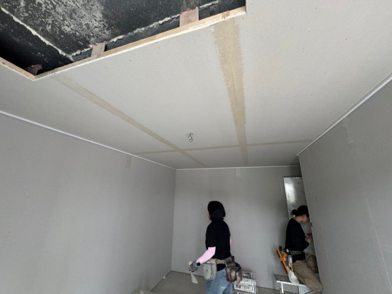 KakaoTalk_20250621_183426232_03.jpg